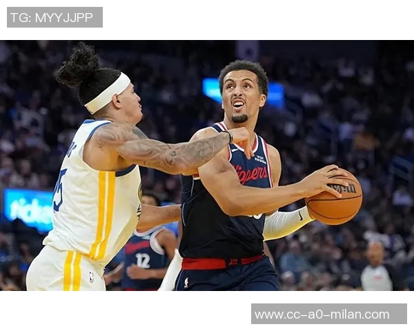 鹈鹕队申请裁掉锋线球员舒马特季前赛表现不佳引发关注